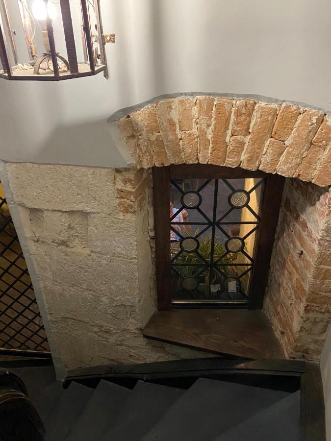 Квартира На Вулиці Лесі Українки 19 Lviv Eksteriør billede